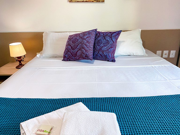 Apto completo ao lado do Beach Park e com banheira