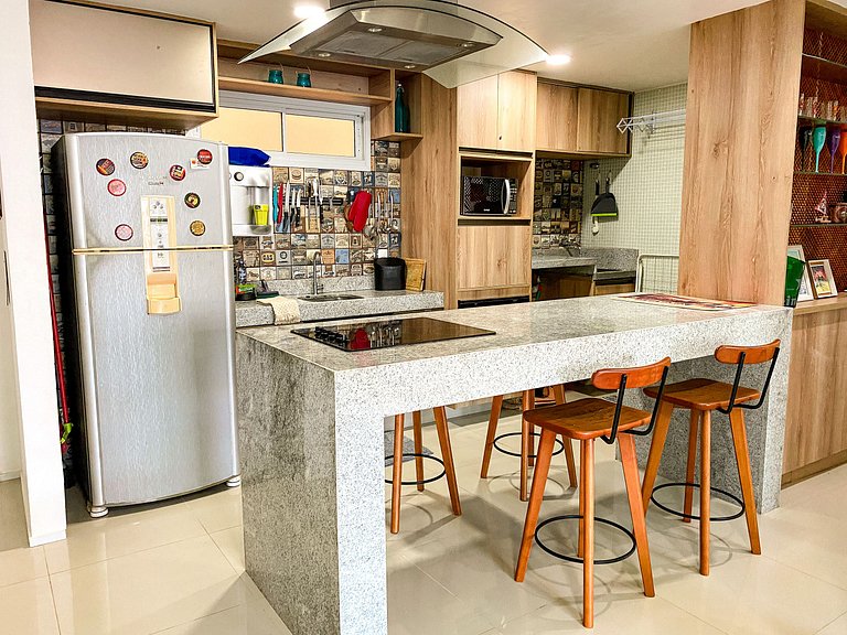 Apto completo ao lado do Beach Park e com banheira