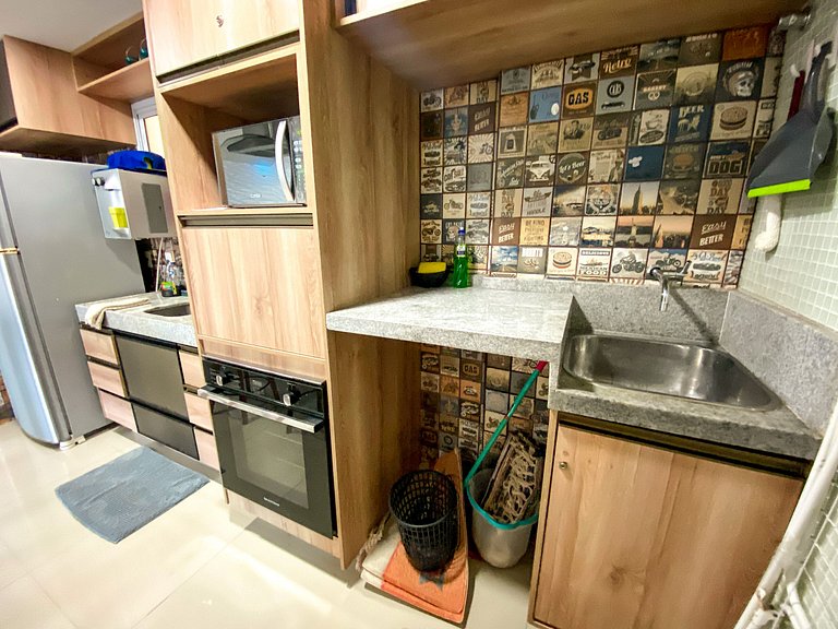 Apto completo ao lado do Beach Park e com banheira