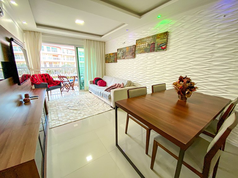 Apto completo ao lado do Beach Park e com banheira