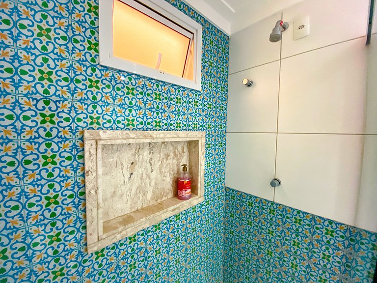 Apto completo ao lado do Beach Park e com banheira