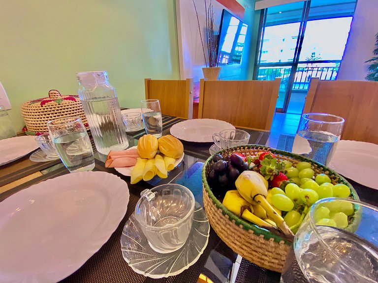 Lindo e decorado apartamento no Mediterranee