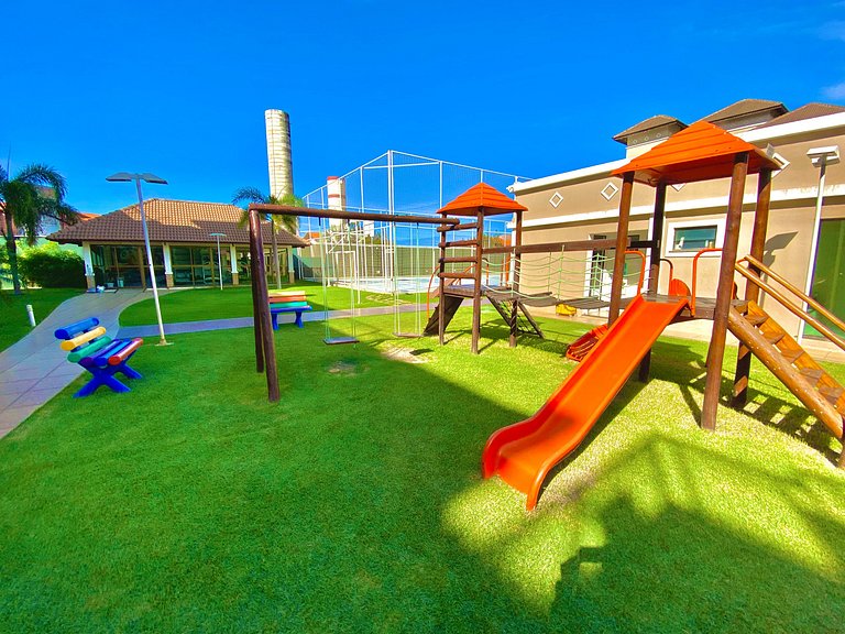 Cobertura com 3 quartos pertinho do Beach Park