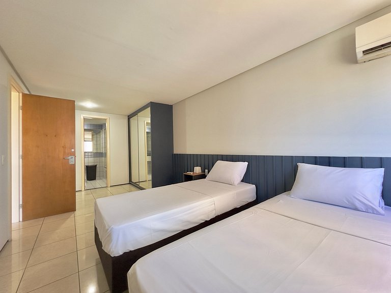 Apartamento Vista Mar no icônico Iate Plaza Hotel