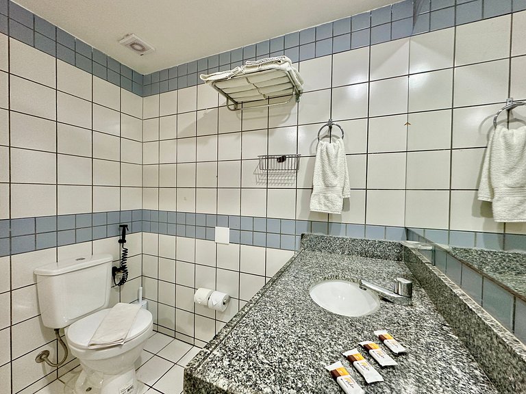 Apartamento Vista Mar no icônico Iate Plaza Hotel