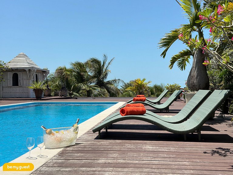 Villa Laranja Prainha 6-suite house facing the sea in Ceará