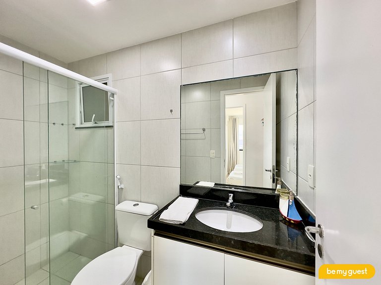 Lindo apartamento decorado e com vista mar