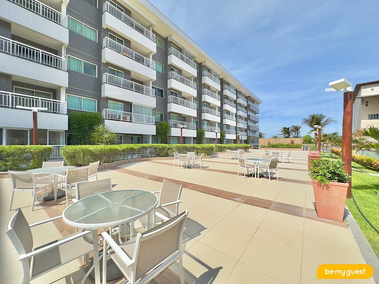 Lindo apartamento decorado e com vista mar