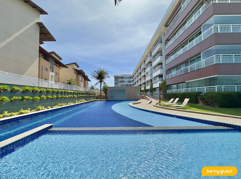 Lindo apartamento decorado e com vista mar