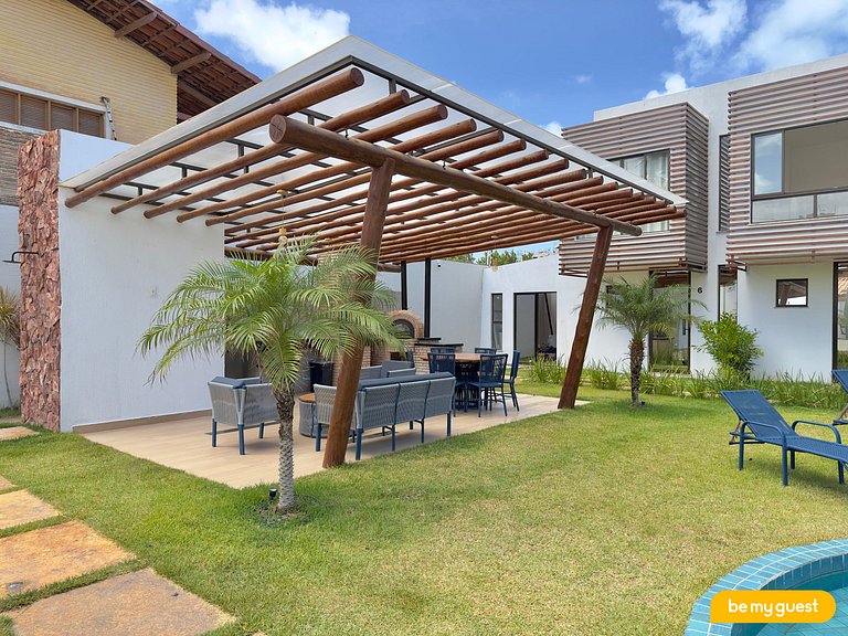 Linda casa em condomínio fechado completo