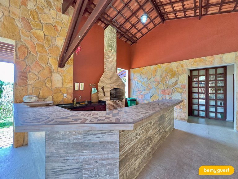 Linda casa com vista em condomínio privado