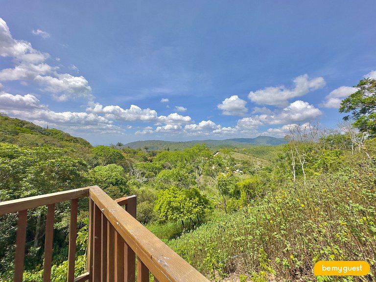 Linda casa com vista em condomínio privado