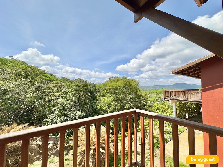 Linda casa com vista em condomínio privado