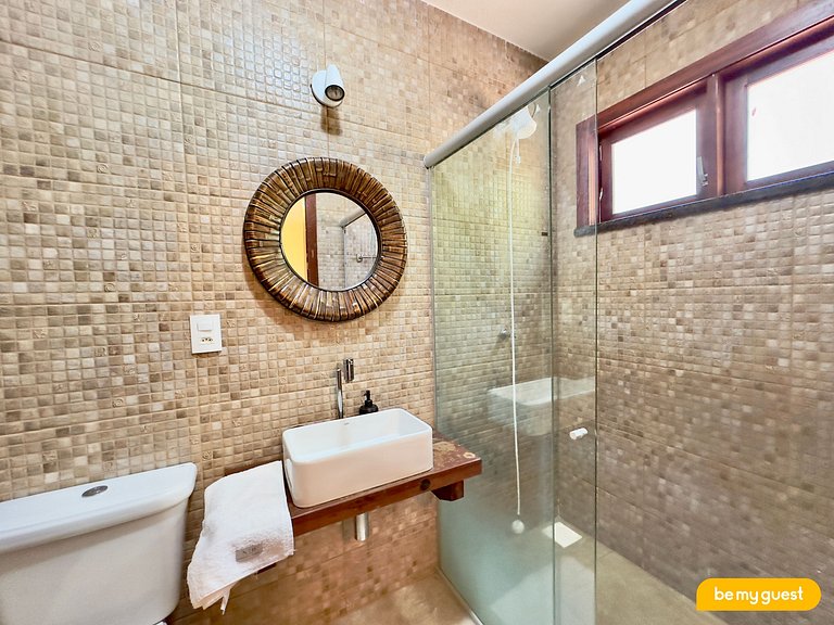 Linda casa com vista em condomínio privado
