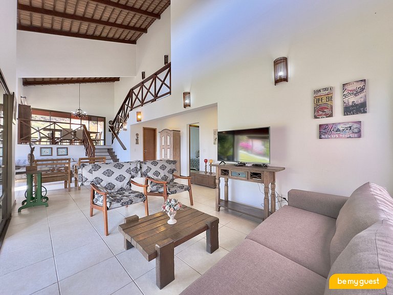 Casa ultra confortável no condomínio Monte Flor