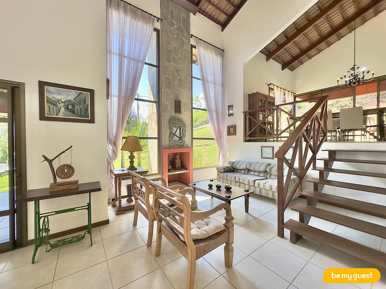 Casa ultra confortável no condomínio Monte Flor