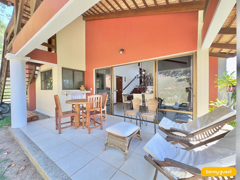 Casa ultra confortável no condomínio Monte Flor