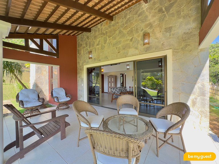 Casa ultra confortável no condomínio Monte Flor
