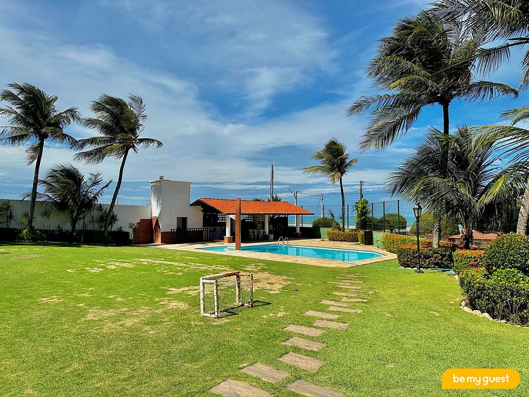 Linda casa decorada com vista mar