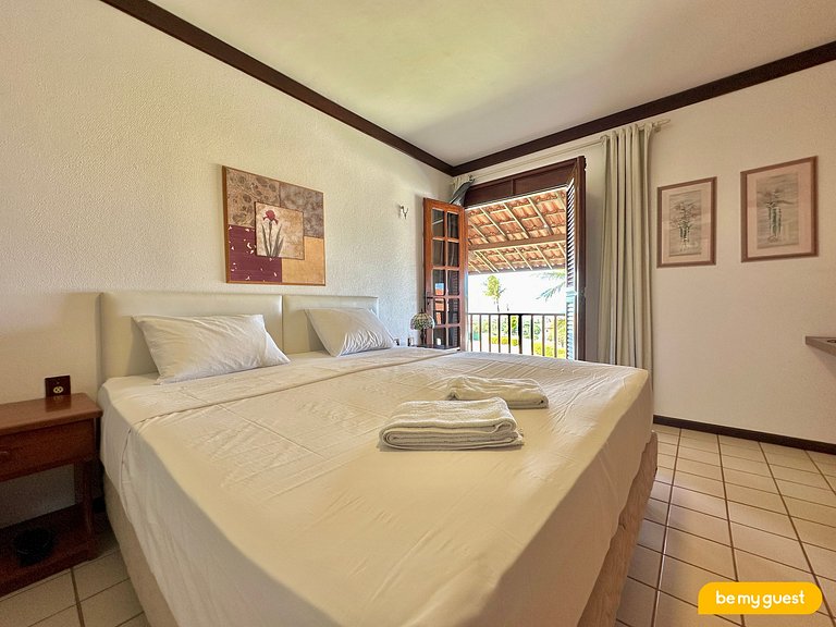 Casa completa e com belíssima vista do mar