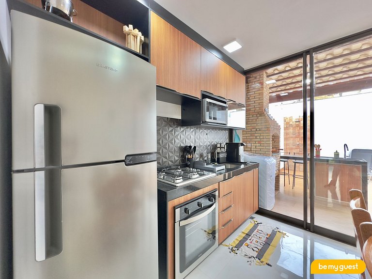 Belo apartamento, moderno e com churrasqueira