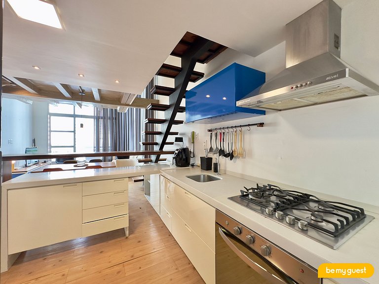 Lindo apartamento decorado com vista mar