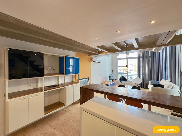 Lindo apartamento decorado com vista mar