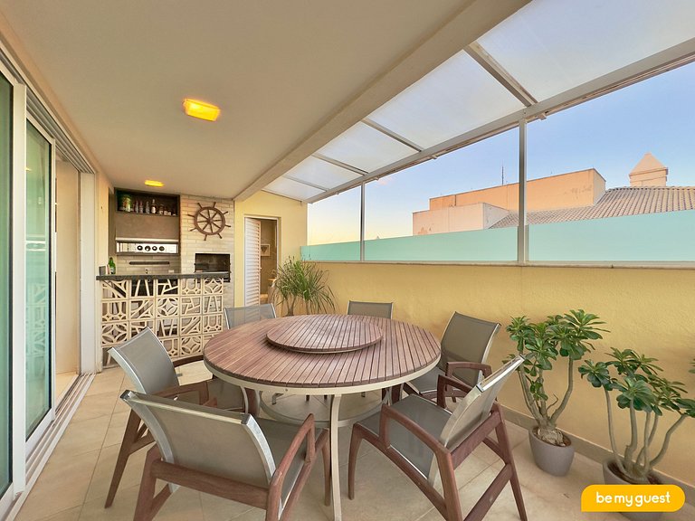 Cobertura com jacuzzi e vista mar no Golf Ville