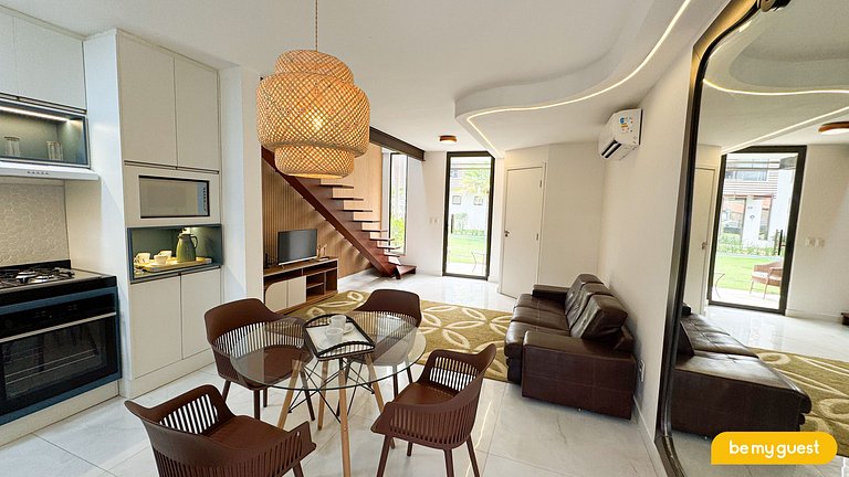 Linda casa em condomínio fechado completo
