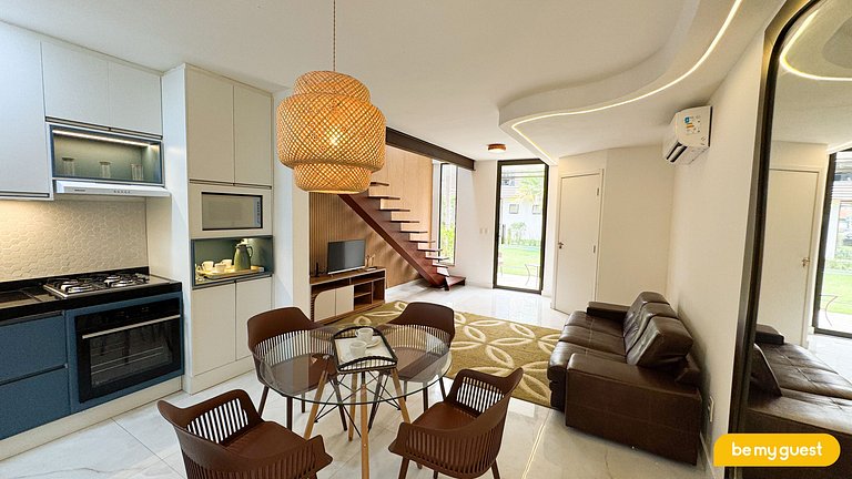Linda casa em condomínio fechado completo