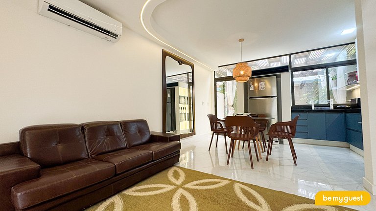 Linda casa em condomínio fechado completo