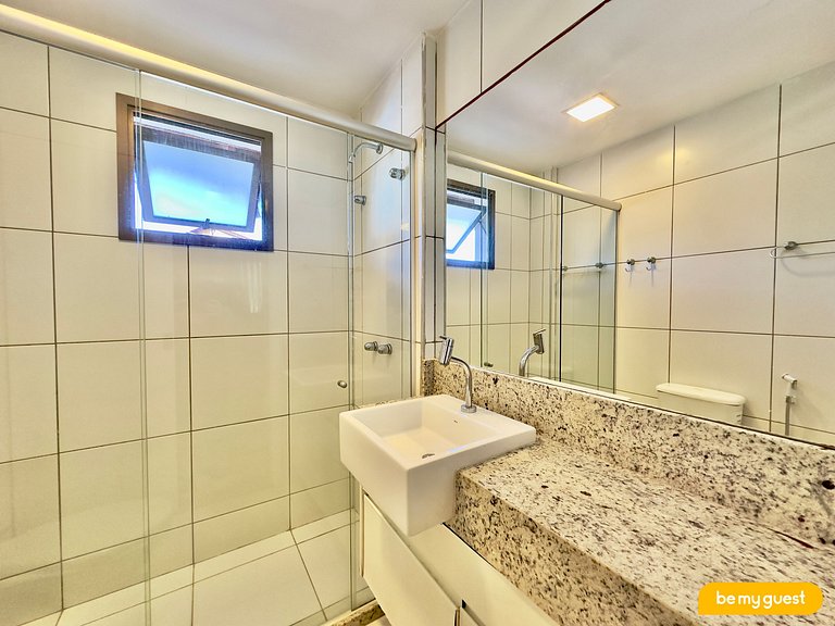 Cobertura incrível com jacuzzi e churrasqueira