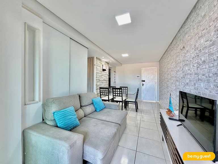 Apartamento térreo com vista para piscina