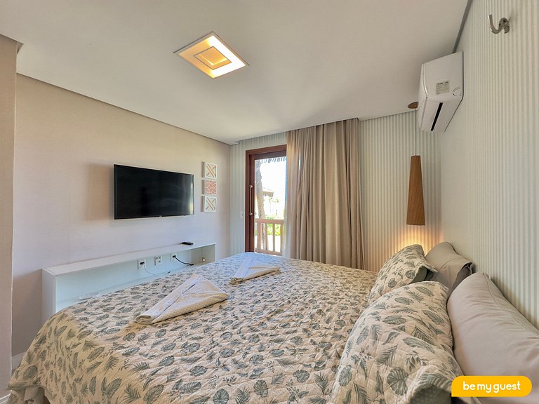 Luxuosa Casa em condomínio fechado a beira mar