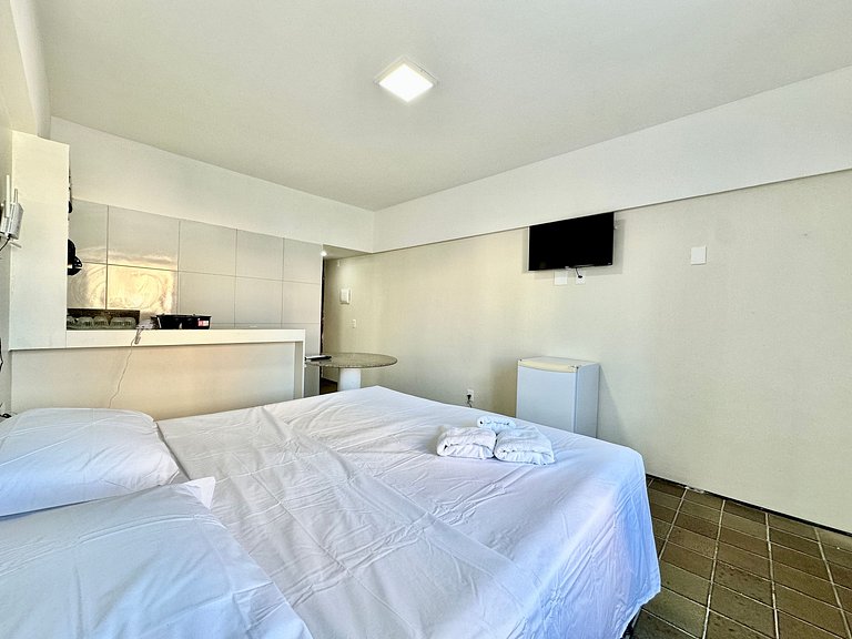 Apartamento compacto com vista mar