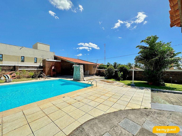 Linda casa ampla próximo ao mar do Cumbuco
