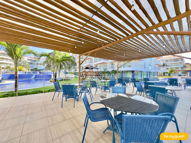 Apto 3 Quartos com Vista da Piscina