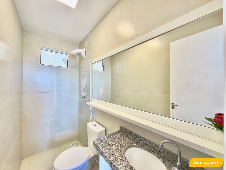 Triplex com jacuzzi e vista no Porto das Dunas