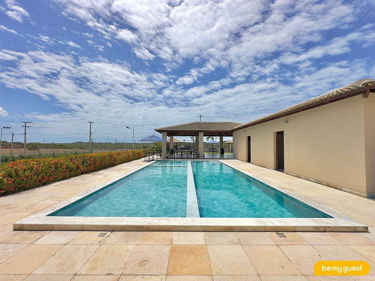 Casa ampla com piscina no Mirante do Iguape