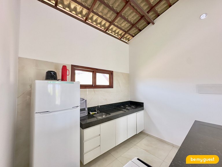 Casa ampla com piscina no Mirante do Iguape