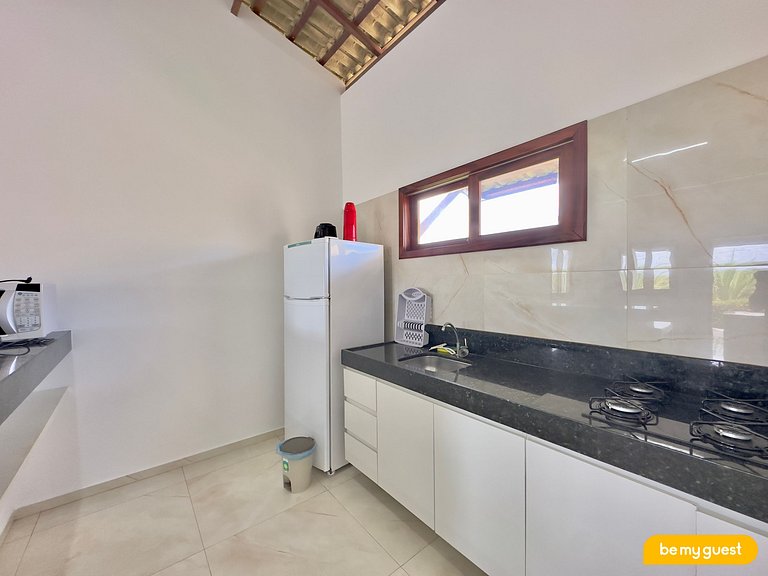 Casa ampla com piscina no Mirante do Iguape