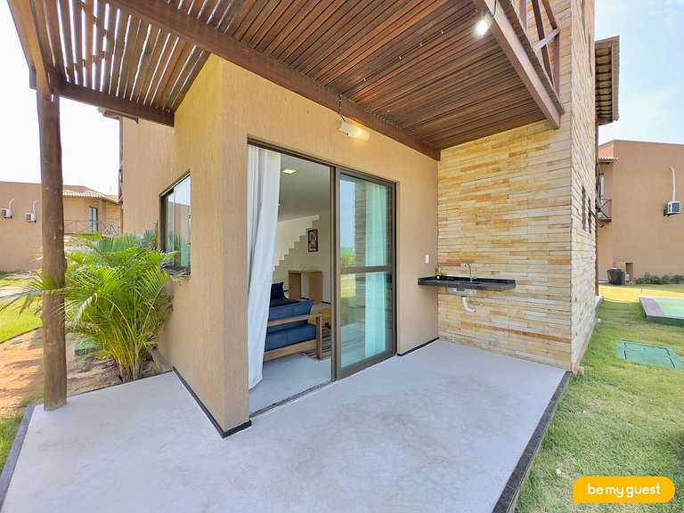 Duplex completo com 2 suítes e piscina privativa