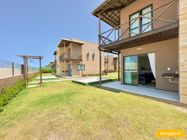 Duplex frente-mar com piscina privativa