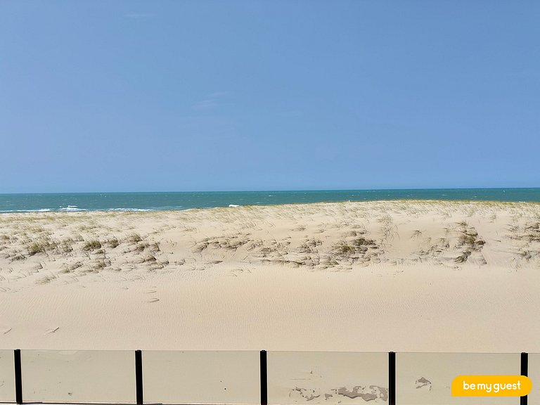 Duplex frente-mar com piscina privativa