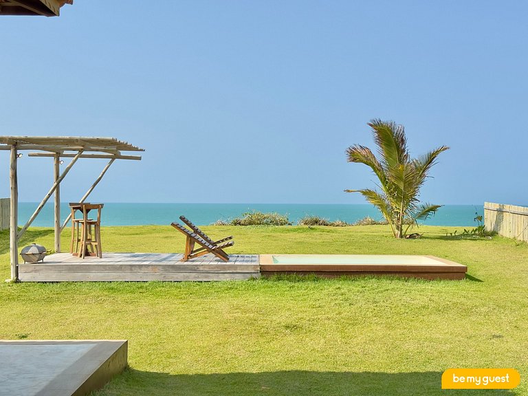 Casa frente-mar com piscina e vista única