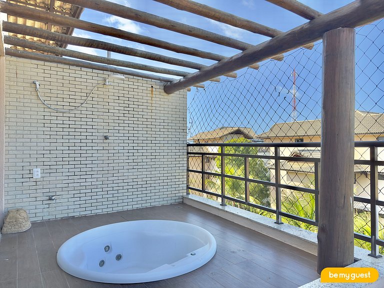 Cobertura duplex no Beach Place com jacuzzi