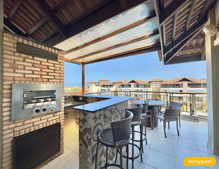 Cobertura exclusiva com vista da piscina