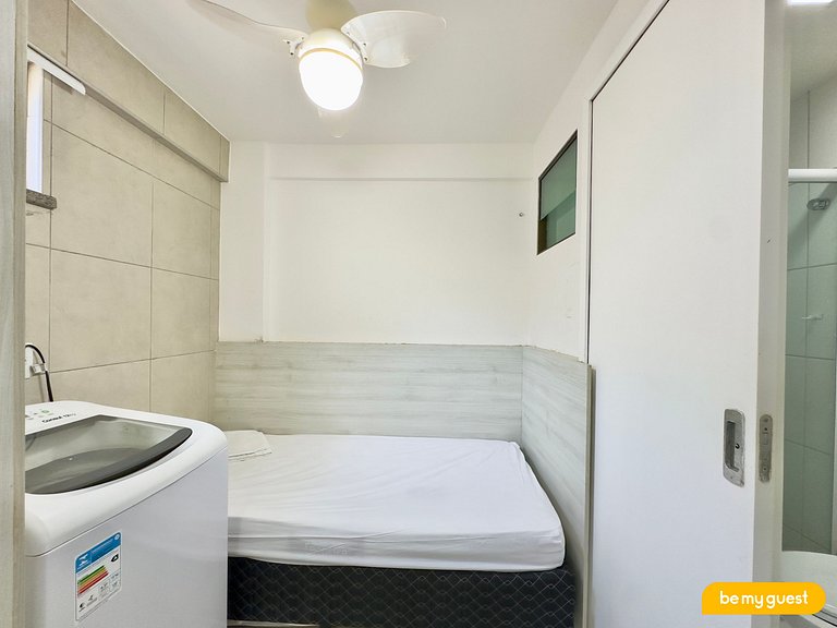 Cobertura exclusiva com vista da piscina