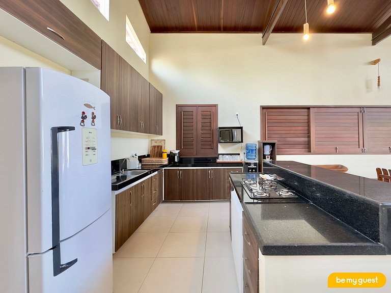 Casa Pé na Areia com Deck e Churrasqueira