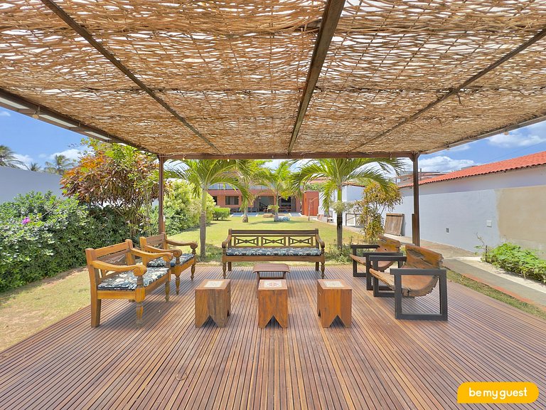 Casa Pé na Areia com Deck e Churrasqueira
